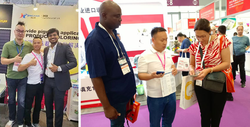 與國外客戶留影交換聯(lián)系方式中