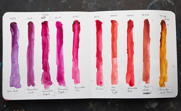 喹吖啶酮顏料的光譜，從紫色到金色。